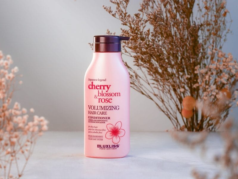 LUXLISS kondicionierius plaukų apimčiai didinti ploniems plaukams Cherry Blossom, 500 ml